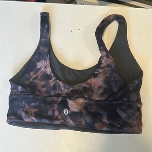 Lululemon sports bra
